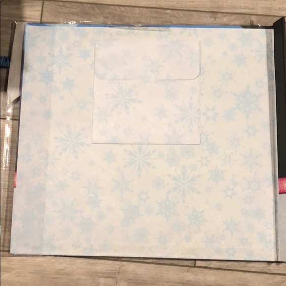 EK Success Frozen Scrapbook Album 20 Printed P… - Picture 2 of 16